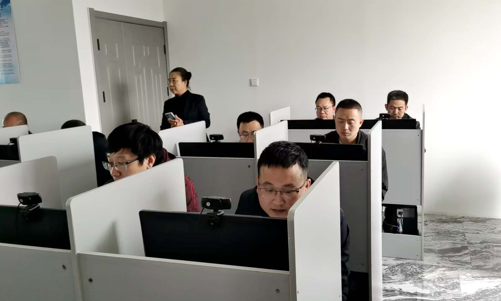 微信图片_20250414111953_副本.jpg